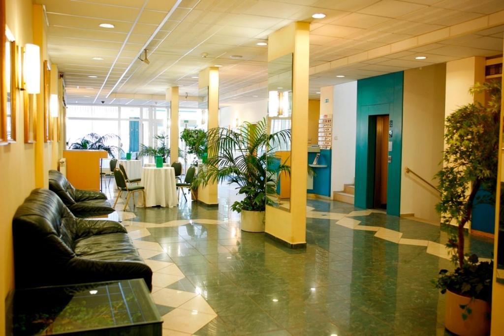 Hotel Bara Gellert Budapest Bagian luar foto