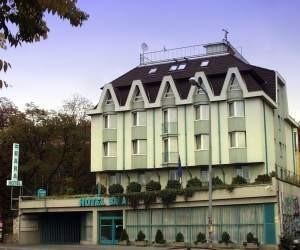 Hotel Bara Gellert Budapest Bagian luar foto