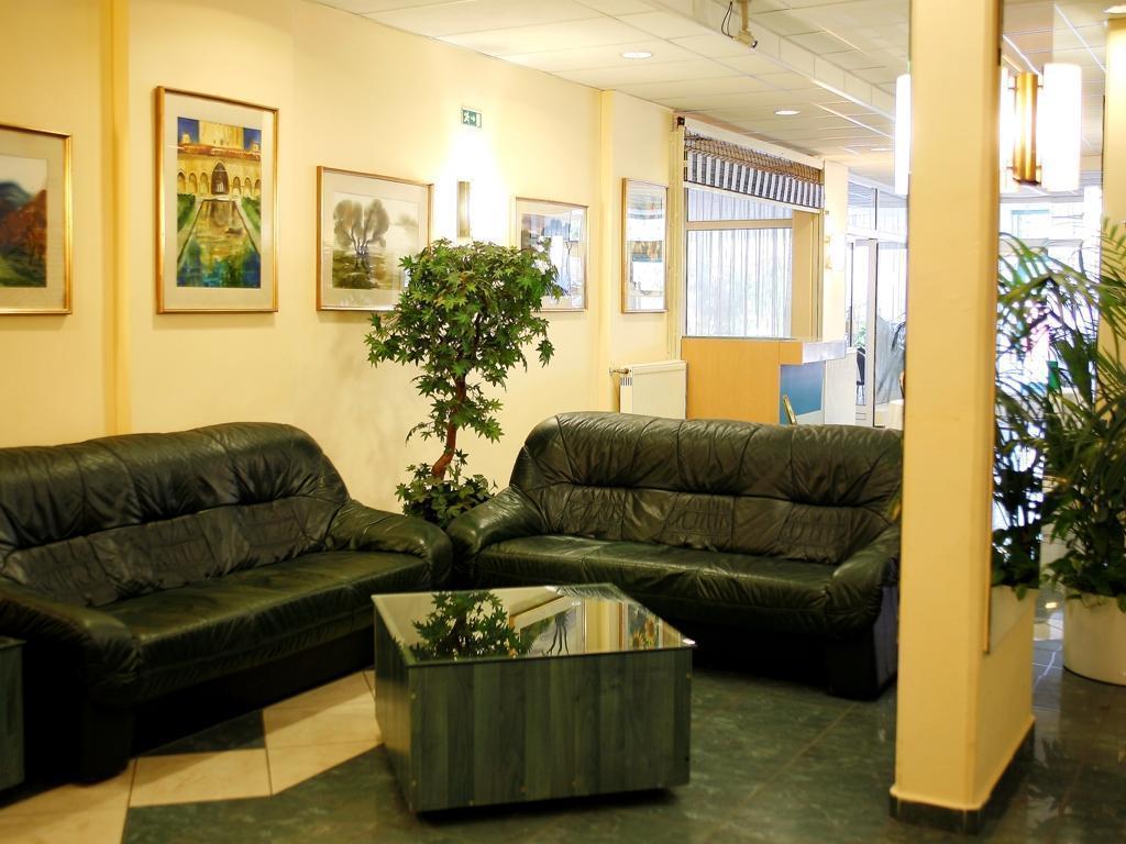 Hotel Bara Gellert Budapest Bagian luar foto