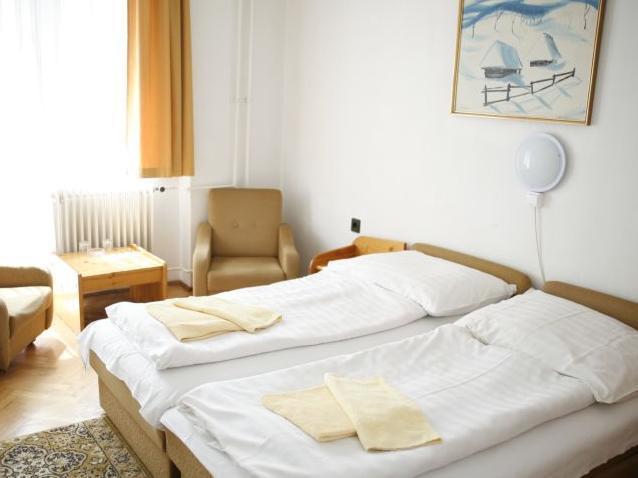Hotel Bara Gellert Budapest Bagian luar foto