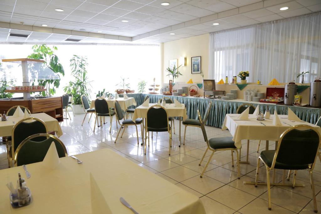 Hotel Bara Gellert Budapest Bagian luar foto